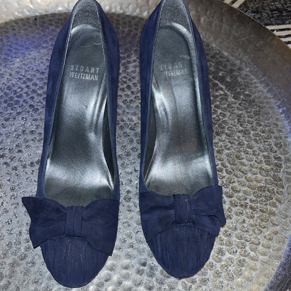 Stuart Weitzman navy blue suede pumps